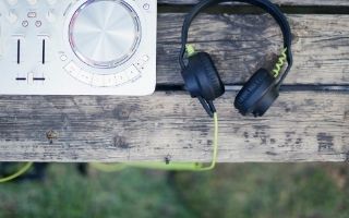 Beginner DJ Headphones – What to Look for + Recommendations